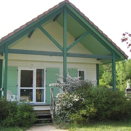 Village-Chalets Le Ru Du Pre Deux Rivieres Ngoại thất bức ảnh