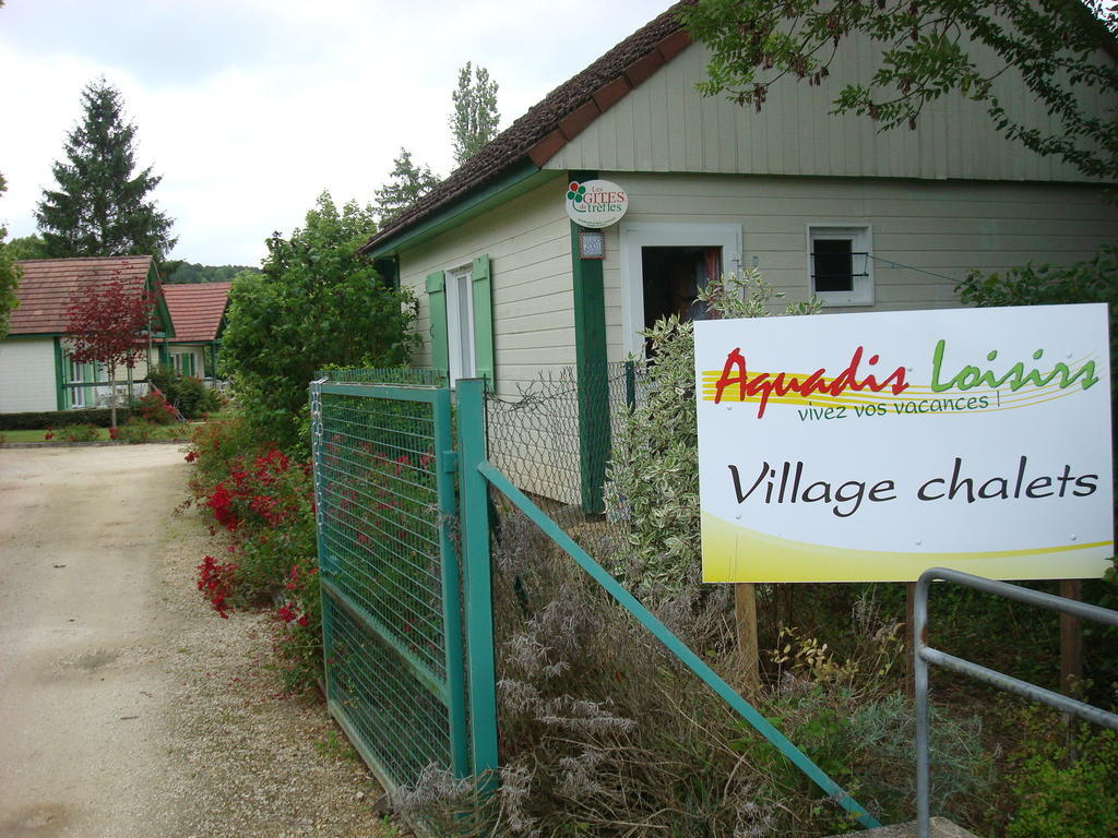 Village-Chalets Le Ru Du Pre Deux Rivieres Phòng bức ảnh